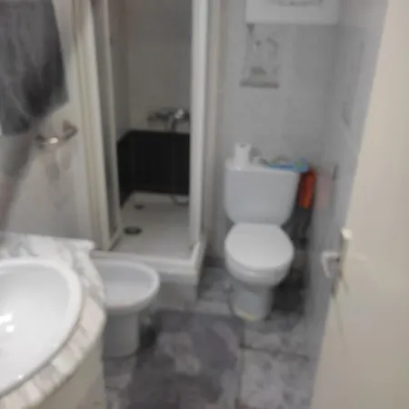 3 Poderes 1 Compartido Homestay *